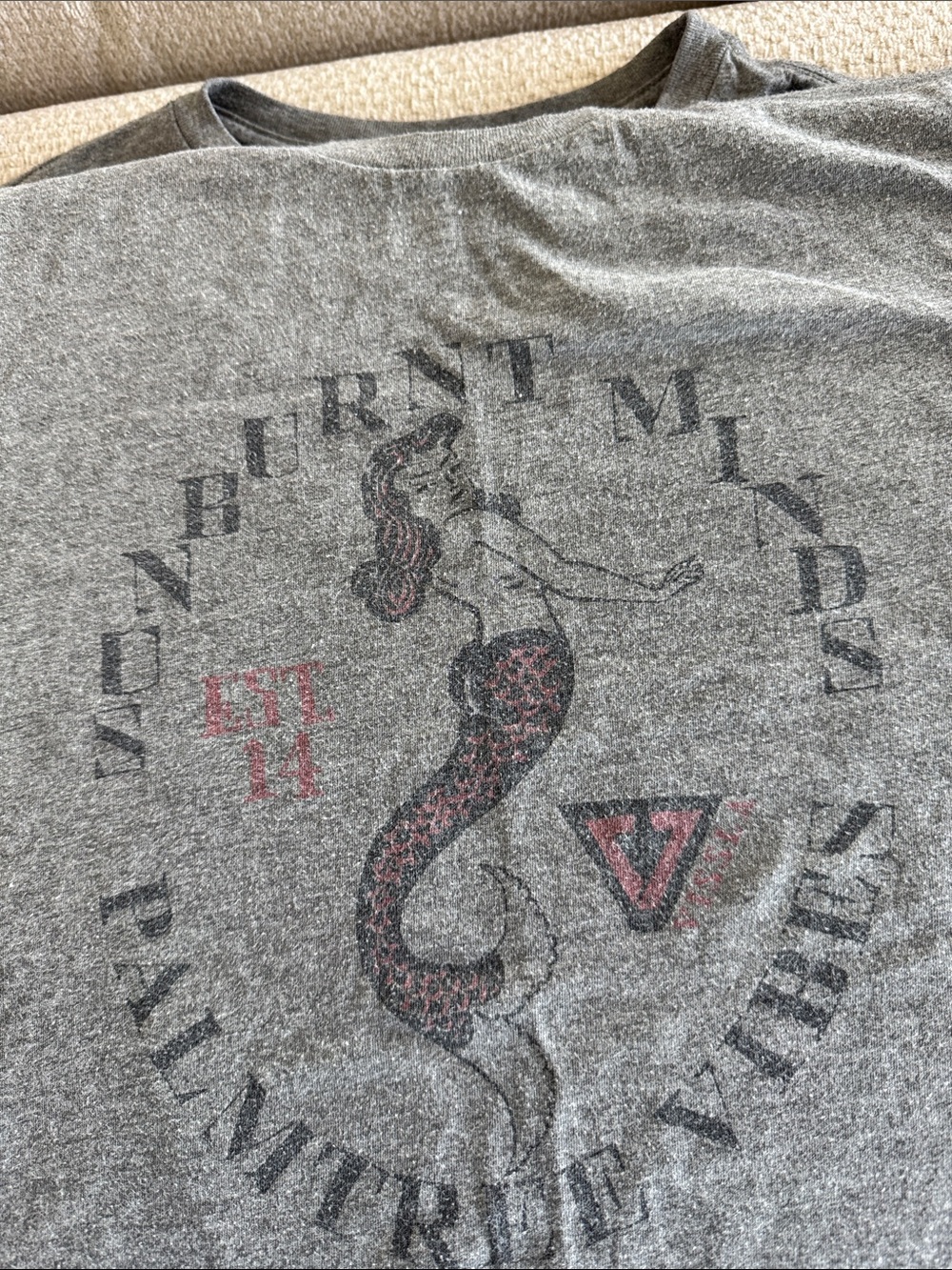 VISSLA Heather Gray Logo Tee